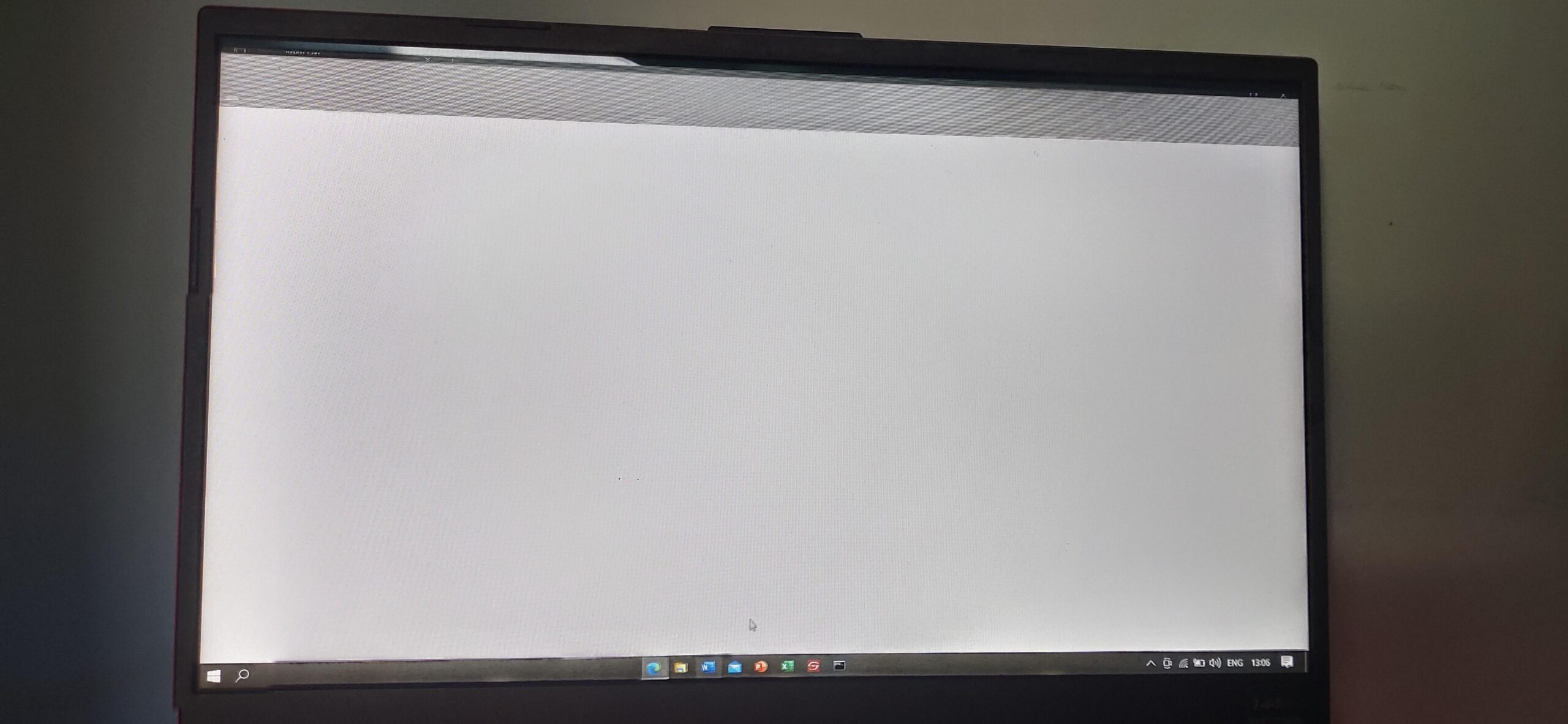 asus screen flickering